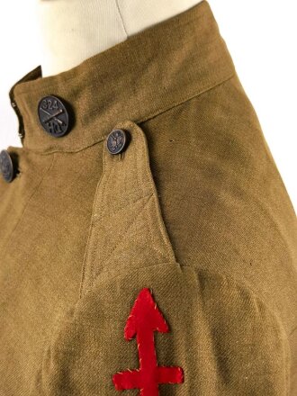 U.S. WWI, service tunic for a member of the 32nd Infantry...