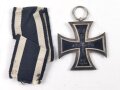 1. Weltkrieg, Eisernes Kreuz 2.Klasse 1914, Hersteller "FR" im Bandring für Gebrüder Friedländer, Berlin, mit Bandabschnitt