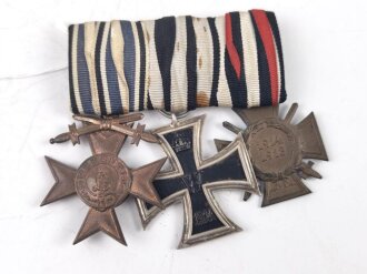 3er Ordensspange mit Militärverdienstkreuz 3. Klasse mit Schwertern, Eisernes Kreuz 2. Klasse 1914 mit Hersteller KAG und Ehrenkreuz für Frontkämpfer