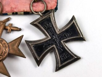 3er Ordensspange mit Eisernes Kreuz 2. Klasse 1914, Militärverdienstkreuz 3. Klasse mit Schwertern und Ehrenkreuz für Frontkämpfer