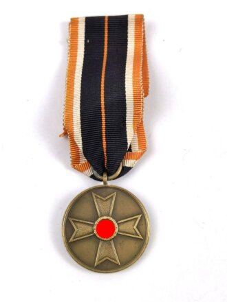 Kriegsverdienstmedaille 1939 am seltenen Orangen Band und dieses in voller Länge