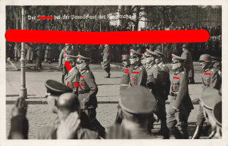 Ansichtskarte "Der Führer bei der Parade auf...