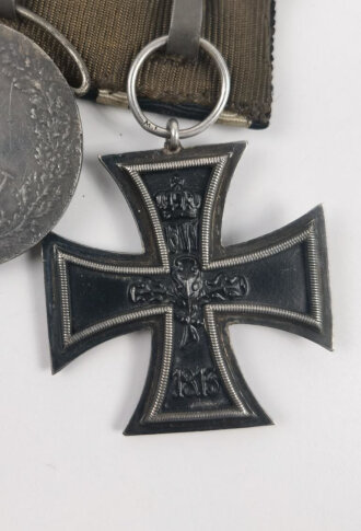 1. Weltkrieg, 2er Ordensspange mit Eisernen Kreuz 2. Klasse 1914, Hersteller LW und Silberne Verdienstmedaille Friedrich II. 1908