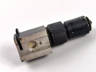 Teile eines Beleuchtungskabel (Anstecklampe) der Wehrmacht, unter anderem zum Entfernungsmesser 36