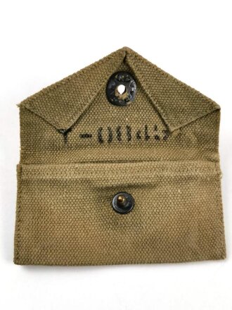 U.S. WWII Bandage pouch. Khaki, dated 1942, used