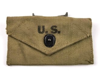 U.S. WWII Bandage pouch. Khaki, dated 1942, unused