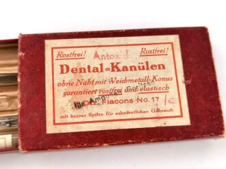 Schachtel "Dental Kanülen" datiert 1942. NUR FÜR DEKORATIONSZWECKE