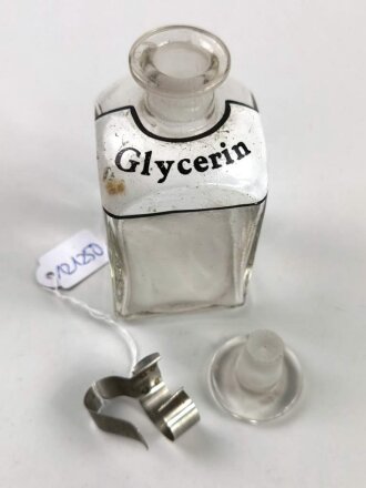 Viereckige Flasche 100ccm " Glycerin" , gehört so in den Sanitätskasten