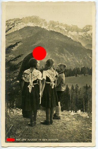 Ansichtskarte "Hitler mit der Jugend in den Bergen"