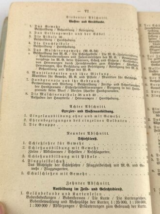 "Der Dienstunterricht im Heere - Ausgabe für den Schützen der Infanterie-Nachrichteneinheit", Jahrgang 1940, 383 Seiten, DIN A5, gebraucht,