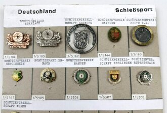 Deutschland nach 1945, Sammlung von 25 Stück Schützenabzeichen