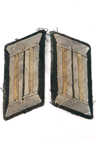 Heer, Paar Kragenspiegel für einen Offizier der Infanterie, stark getragenes Paar