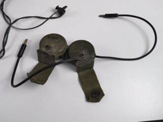 U.S. Army WWII Signal Corps Mine Detector Set SCR-625-C, dated 1944. Manual and Amplifier went wet at some point, otherwise in good condition. Original paint, not tested