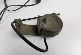 U.S. Army WWII Signal Corps Mine Detector Set SCR-625-C, dated 1944. Manual and Amplifier went wet at some point, otherwise in good condition. Original paint, not tested