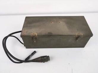 U.S. Army WWII Signal Corps Mine Detector Set SCR-625-C, dated 1944. Manual and Amplifier went wet at some point, otherwise in good condition. Original paint, not tested