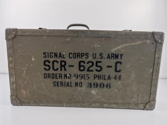 U.S. Army WWII Signal Corps Mine Detector Set SCR-625-C, dated 1944. Manual and Amplifier went wet at some point, otherwise in good condition. Original paint, not tested