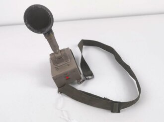 Brustmikrofon 33 der Wehrmacht datiert 1939