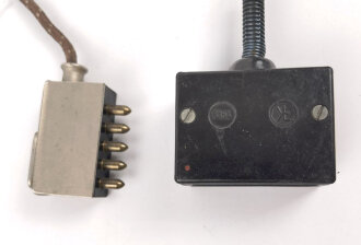 Anschlusskabel zum Brustmikrofon 33 der Wehrmacht. Datiert 1943, Funktion nicht geprüft