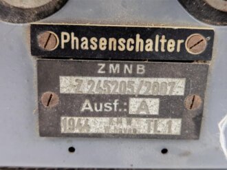 Kriegsmarinewerft Wilhelmhafen, Schaltkasten " Phasenschalter" wohl für den Betrieb von Drehstrommotoren. Datiert 1944, Originallack, Maße ca 18 x 14 x 10cm