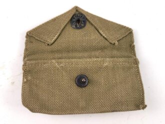 U.S. WWII Bandage pouch. Khaki, used