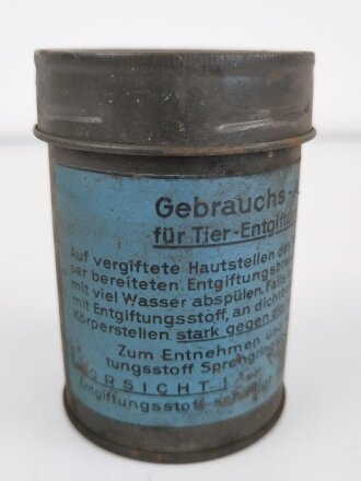Tier Entgiftungsbüchse 42 der Wehrmacht. Grob gereinigter Speicherfund