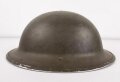 Großbritannien Stahlhelm 2.Weltkrieg. Die Glocke datiert 1942, Innenfutter undeutlich lesbar gestempelt. Originallack