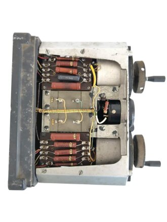 Luftwaffe FBG.3 Ln 26564, Fernbediengerät zur Umschaltung der Antennen auf LW- / KW-Betrieb für Fu G10. Originallack, Funktion nicht geprüft, ungereinigtes Stück