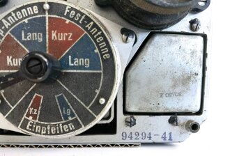 Luftwaffe FBG.3 Ln 26564, Fernbediengerät zur Umschaltung der Antennen auf LW- / KW-Betrieb für Fu G10. Originallack, Funktion nicht geprüft, ungereinigtes Stück