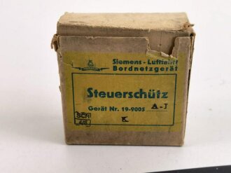 Luftwaffe Steuerschütz , Gerät Nr. 19-9005, in der originalen Umverpackung, Funktion nicht geprüft