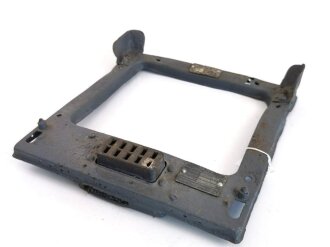 Luftwaffe, Aufhängerahmen RS 10k, Ln 28046-1,  für Sender Kurzwelle S10k vom Fu G10.  Bodenfund, überlackiert