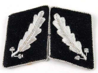 Paar Kragenspiegel für einen Offizier der Waffen SS, neuzeitliche REPRODUKTION. Einzelstück aus Sammlungsauflösung