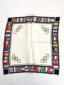 Olympiade 1936 Berlin, Erinnerungstuch mit den Fahnen der teilnehmenden Länder. Maße etwa 40 x 40cm