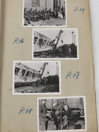 Belarus / Weissrussland, Fotoalbum eines Angehörigen der Luftwaffe. Insgesamt 65 Fotos