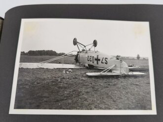 Luftwaffe, Fotoalbum eines Angehörigen im Fliegerhorst Vechta in Oldenburg. 58 Fotos, meist sauber beschriftet