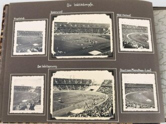 Olympische Spiele 1936 Berlin. Fotoalbum mit insgesamt 63 Fotos und Ansichtskarten, davon einige Kauffotos.