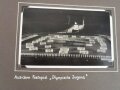 Olympische Spiele 1936 Berlin. Fotoalbum mit insgesamt 63 Fotos und Ansichtskarten, davon einige Kauffotos.