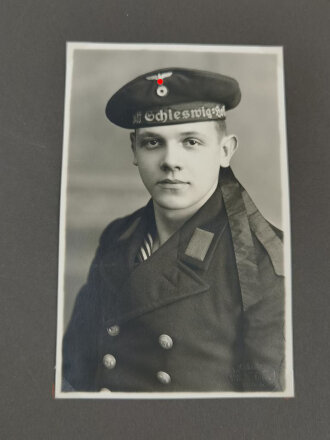 Kriegsmarine, Fotoalbum mit insgesamt 146 Fotos in...