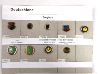 Deutschland nach 1945, Sammlung  9 Stück Abzeichen zum Thema "   Bergbau " jeweils komplett mit Nadel bzw. Nadelsystem