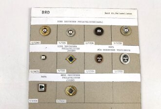 Deutschland nach 1945, Sammlung 10 Stück Abzeichen zum Thema " Bund der Philatelisten"  jeweils komplett mit Nadel bzw. Nadelsystem