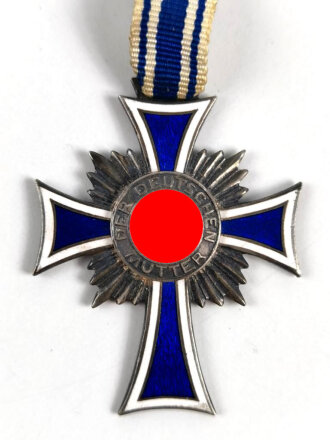 Ehrenkreuz der Deutschen Mutter ( Mutterkreuz ) in Silber an einer Ansteckbrosche