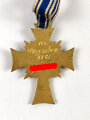 Ehrenkreuz der Deutschen Mutter ( Mutterkreuz ) in Gold am Band