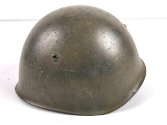 Italien 2. Weltkrieg, Stahlhelm M33 , Originallack und Kinnriemen. Stärker getragenes Stück