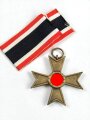 Kriegsverdienstkreuz 2. Klasse 1939 ohne Schwerter mit Bandabschnitt, Buntmetall