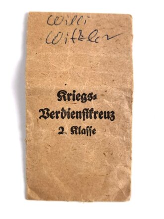 Verleihungstüte zum Kriegsverdienstkreuz 2. Klasse,...