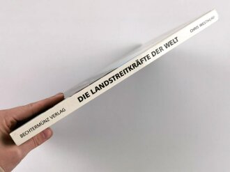 "Die Landstreitkräfte der Welt", 143 Seiten, über DIN A4, gebraucht