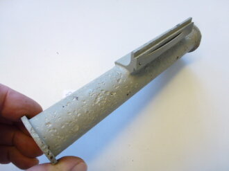 Visier zum Aufschieben auf Handscheinwerfer 25kg Wehrmacht, guter Bodenfund, �berlackiert, seltenes St�ck