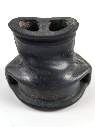 Mundstück für Gasmaskenfilter Wehrmacht, spätes Stück, wird direkt auf den Gasmaskenfilter aufgeschraubt. Selten, Gummi angetrocknet