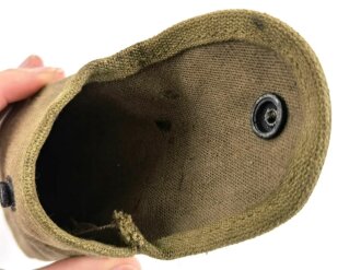 U.S. WWII Tropical Issue Rifle Bolt Pouch