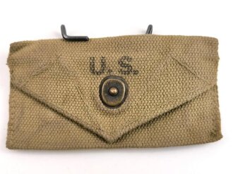 U.S. WWII Bandage pouch. Khaki, dated 1942, used