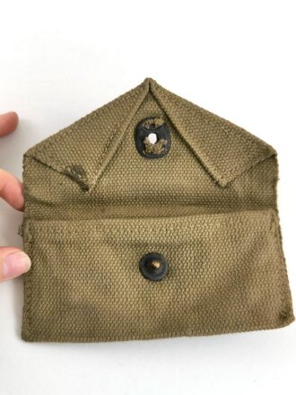 U.S. WWII Bandage pouch. Khaki, dated 1942, used